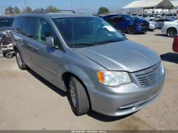  Salvage Chrysler Town & Country