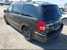 Chrysler Town & Country Limited Image 2