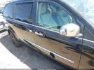 Chrysler Town & Country Limited Image 9