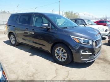  Salvage Kia Sedona