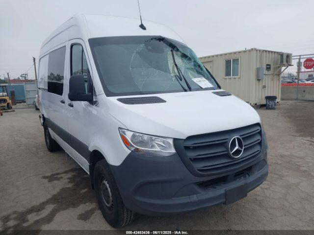 Salvage Mercedes-Benz Sprinter 2500