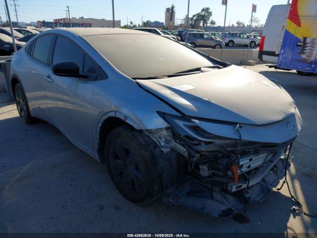  Salvage Toyota Prius