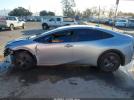 Toyota Prius Le Image 11