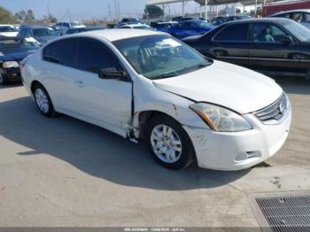  Salvage Nissan Altima