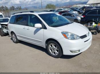  Salvage Toyota Sienna