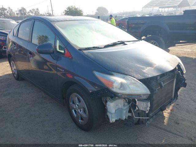  Salvage Toyota Prius