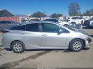 Toyota Prius Le Image 6