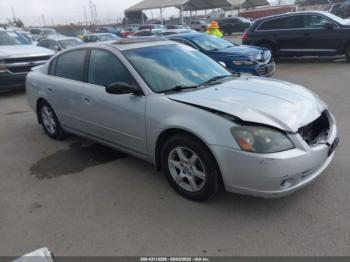  Salvage Nissan Altima