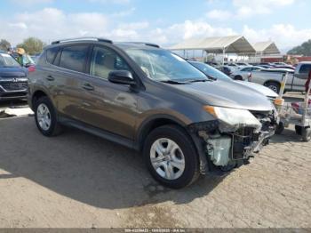  Salvage Toyota RAV4