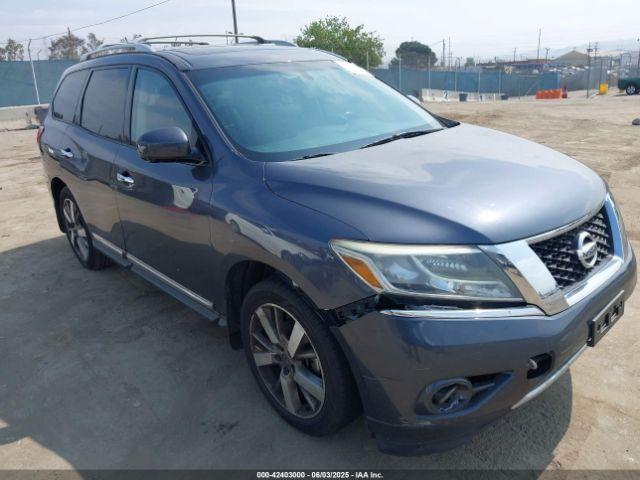  Salvage Nissan Pathfinder