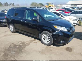  Salvage Toyota Sienna