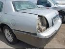 Lincoln Towncar Signature Image 5