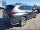 Toyota Highlander L Image 3