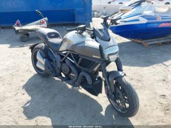  Salvage Ducati Diavel