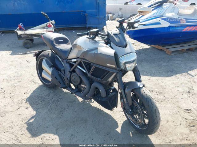  Salvage Ducati Diavel