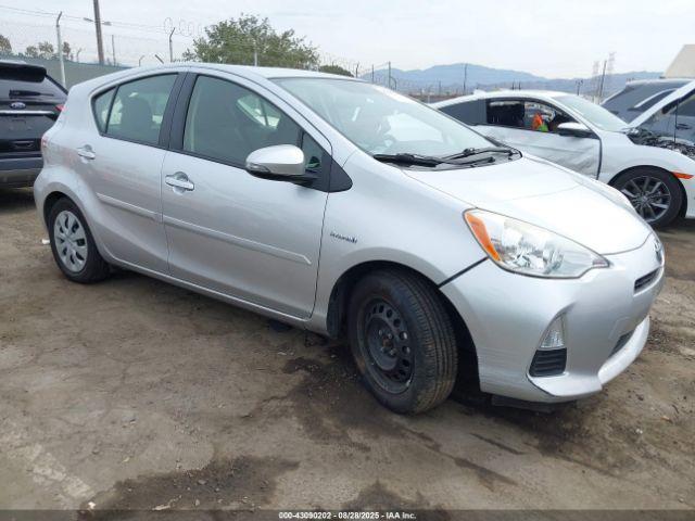  Salvage Toyota Prius c