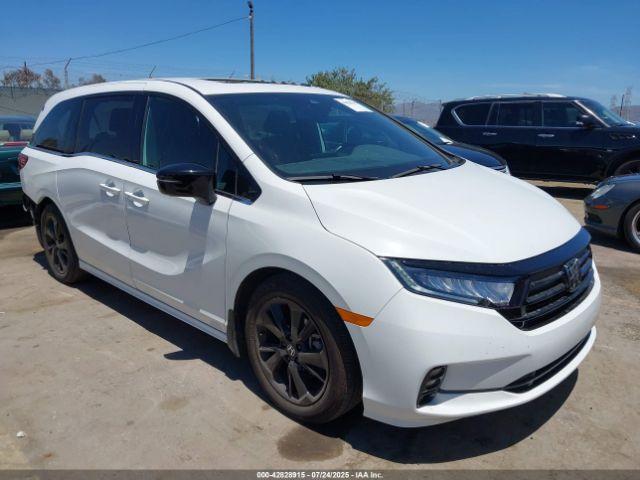  Salvage Honda Odyssey