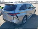 Toyota Sienna Xle Image 10