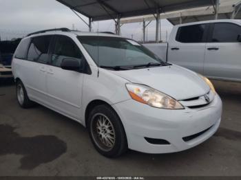  Salvage Toyota Sienna