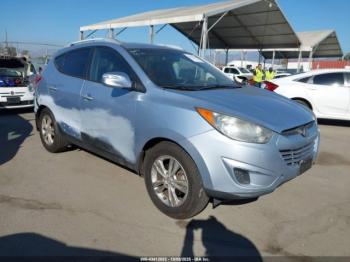  Salvage Hyundai TUCSON