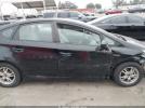 Toyota Prius Two Image 12