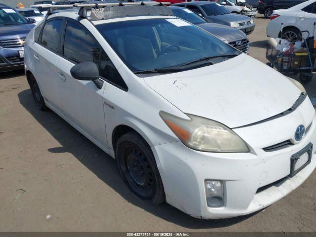  Salvage Toyota Prius