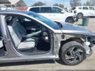Hyundai ELANTRA Limited Image 17