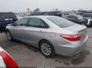 Toyota Camry Le Image 6