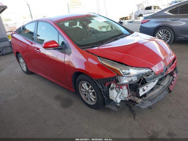  Salvage Toyota Prius