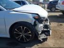 Toyota Camry Se Image 3