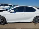 Toyota Camry Se Image 10