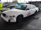 Ford Crown Victoria Image 4
