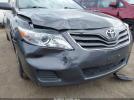 Toyota Camry Le Image 7