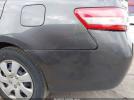 Toyota Camry Le Image 12