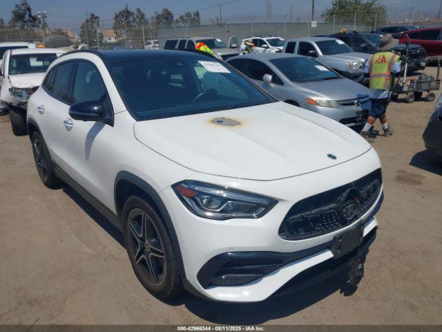  Salvage Mercedes-Benz GLA