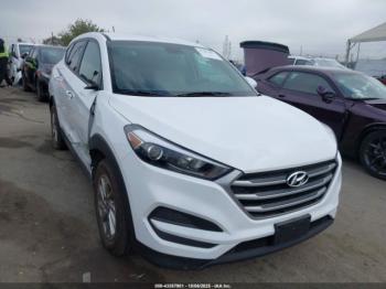  Salvage Hyundai TUCSON