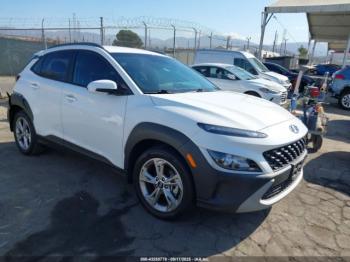  Salvage Hyundai KONA