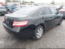 Toyota Camry Le Image 10