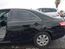 Toyota Camry Le Image 4