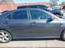 Toyota Camry Se Image 8