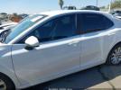 Toyota Camry Le Image 10