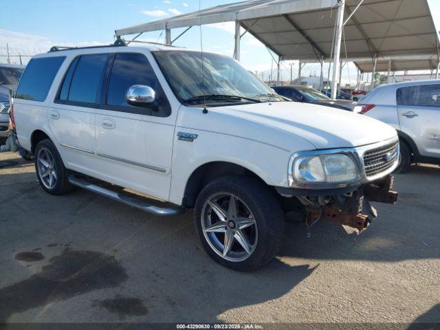  Salvage Ford Expedition