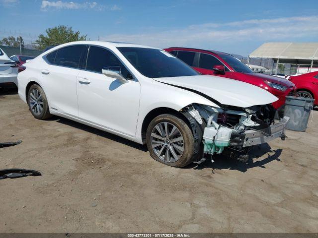  Salvage Lexus Es