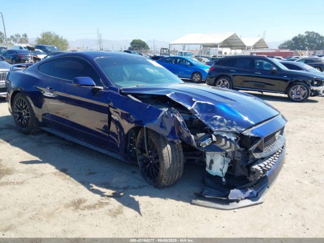  Salvage Ford Mustang