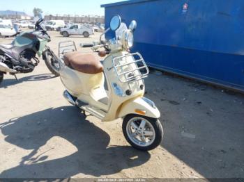  Salvage Vespa Lx