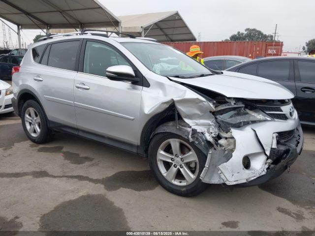  Salvage Toyota RAV4