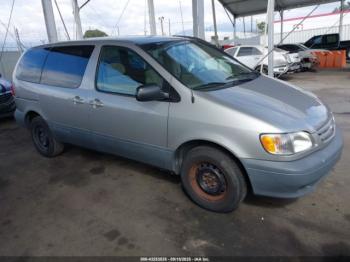  Salvage Toyota Sienna