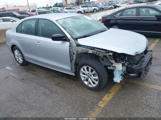  Salvage Volkswagen Jetta