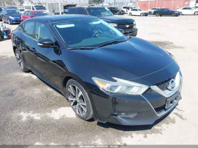  Salvage Nissan Maxima