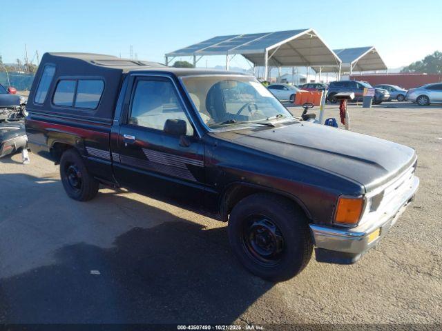  Salvage Toyota Pickup
